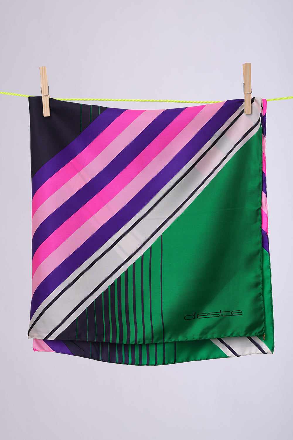 D'ESTE Green, black, pruple & pink strips