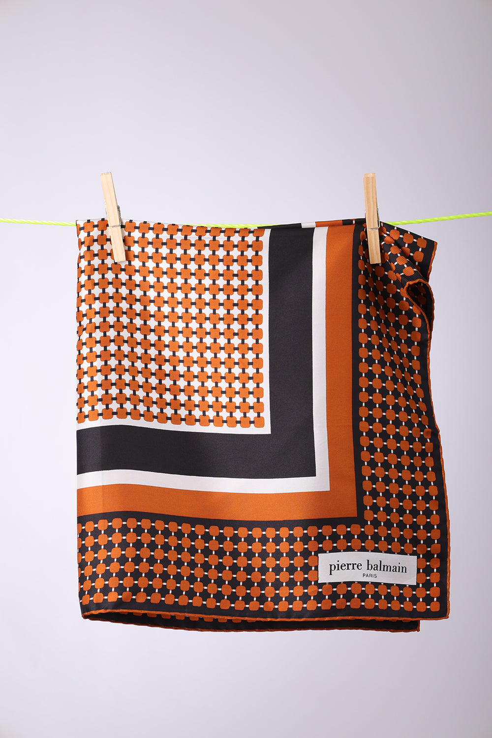 PIERRE BALMAIN - SCARF Black, white & tan squares