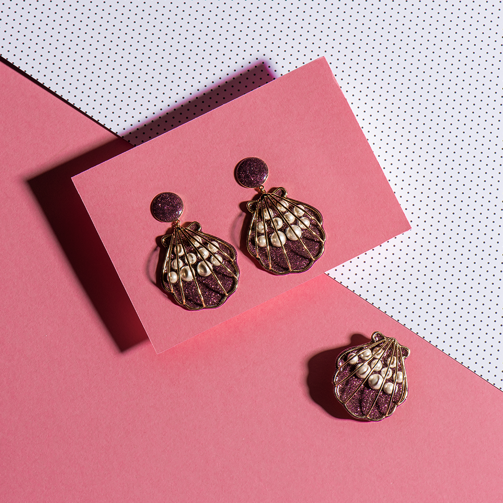 Shell brooch