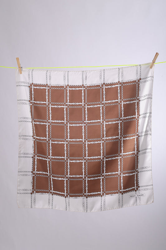 ALAIN XAVIER Greige & white with chain print
