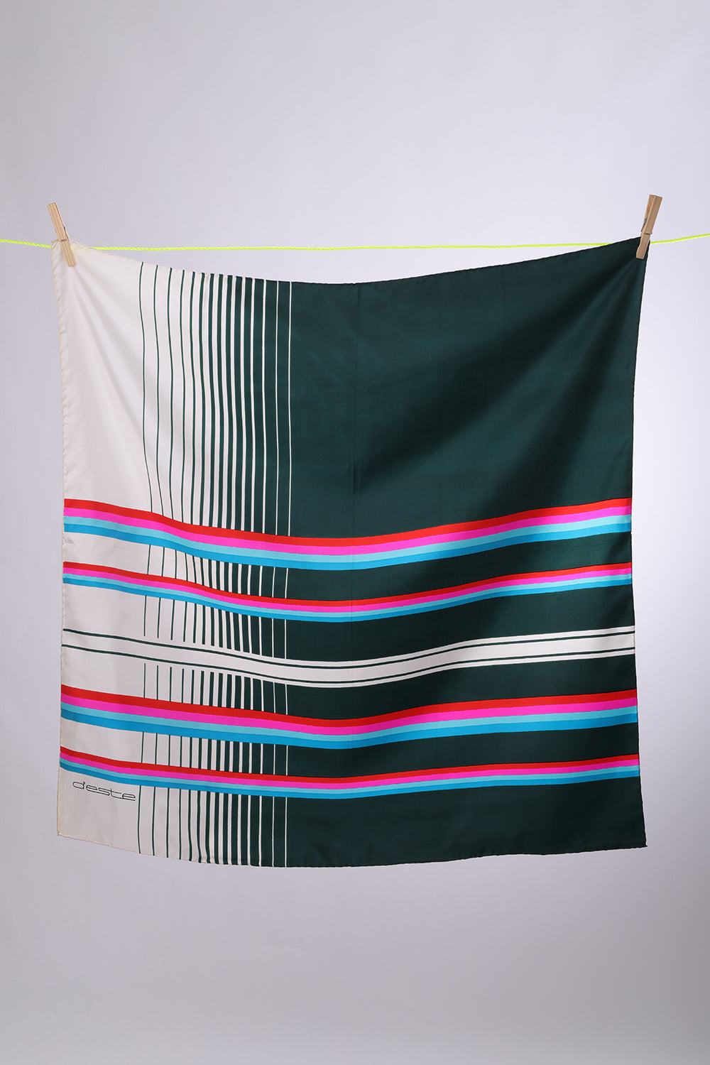 D'ESTE Forest green, turquoise, fuschia & red