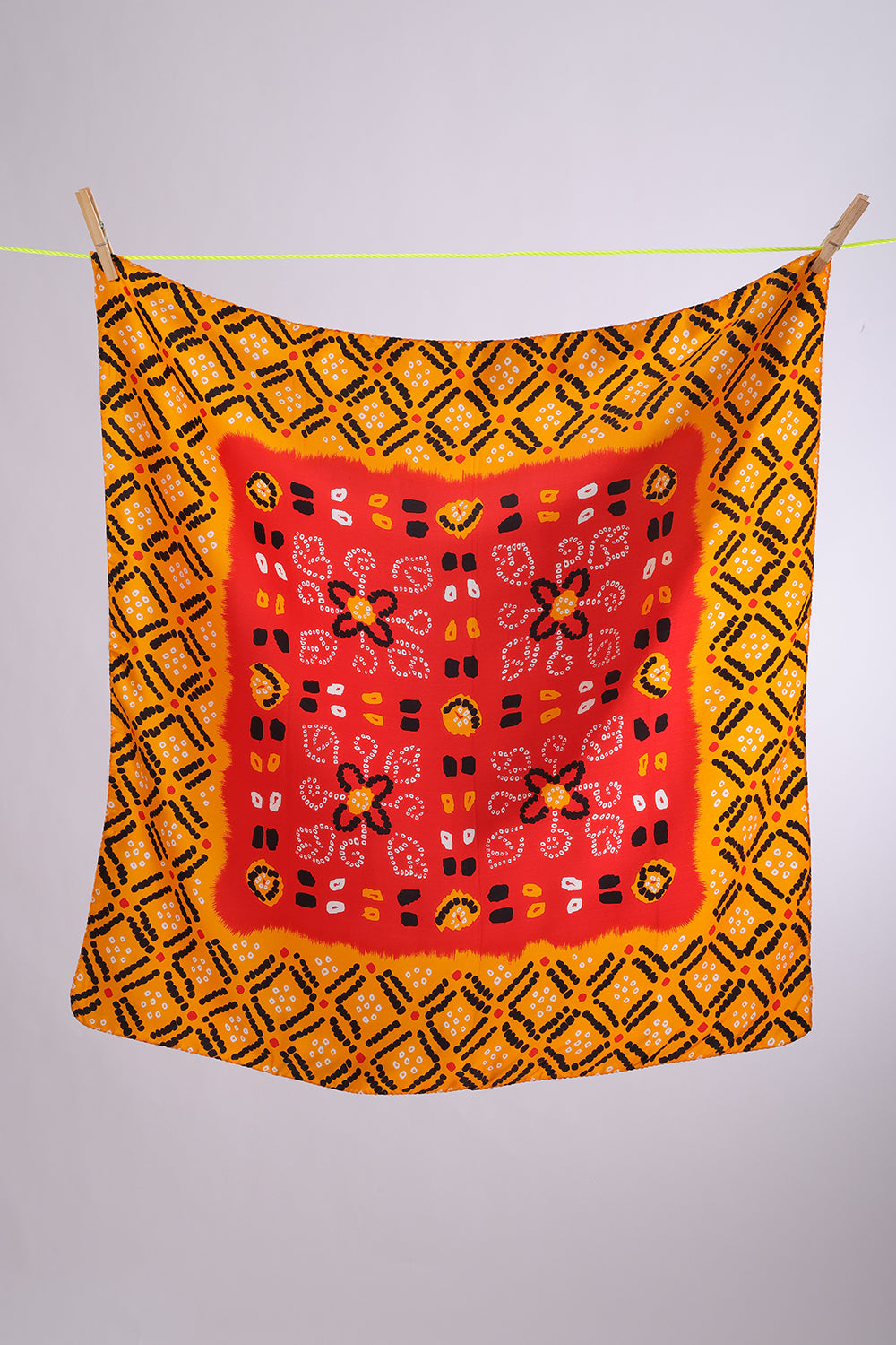 NO BRAND Orange Red black flowers