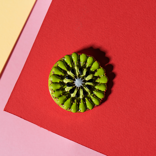 Kiwi brooch