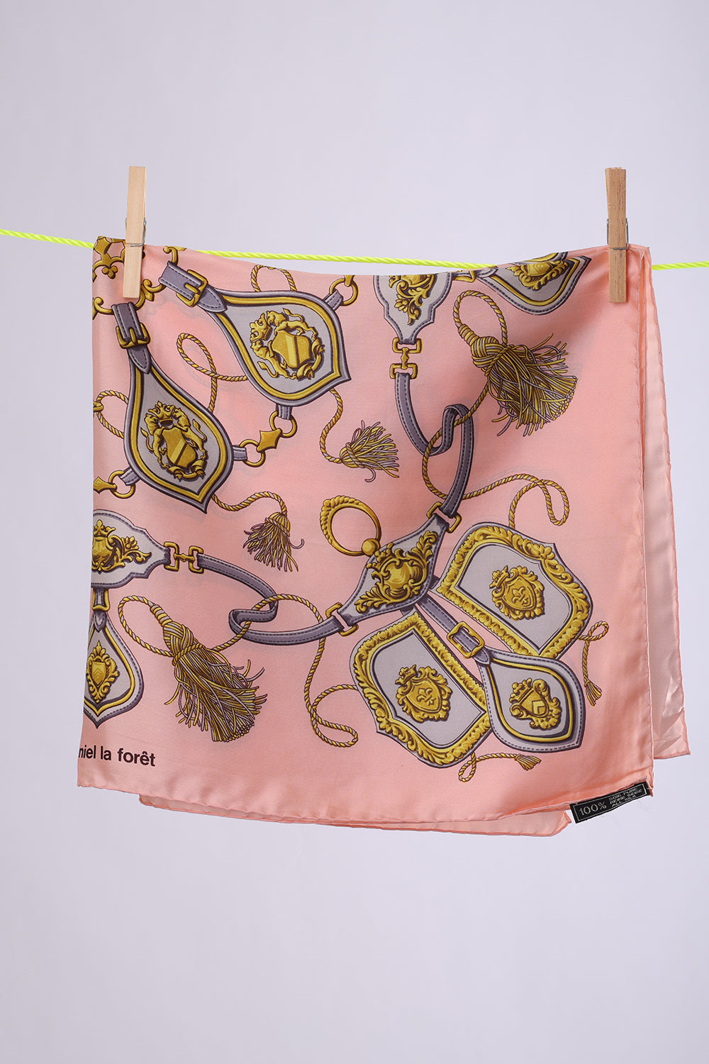 DANILE LA FORET Ligh pink with grey & yellow tassels