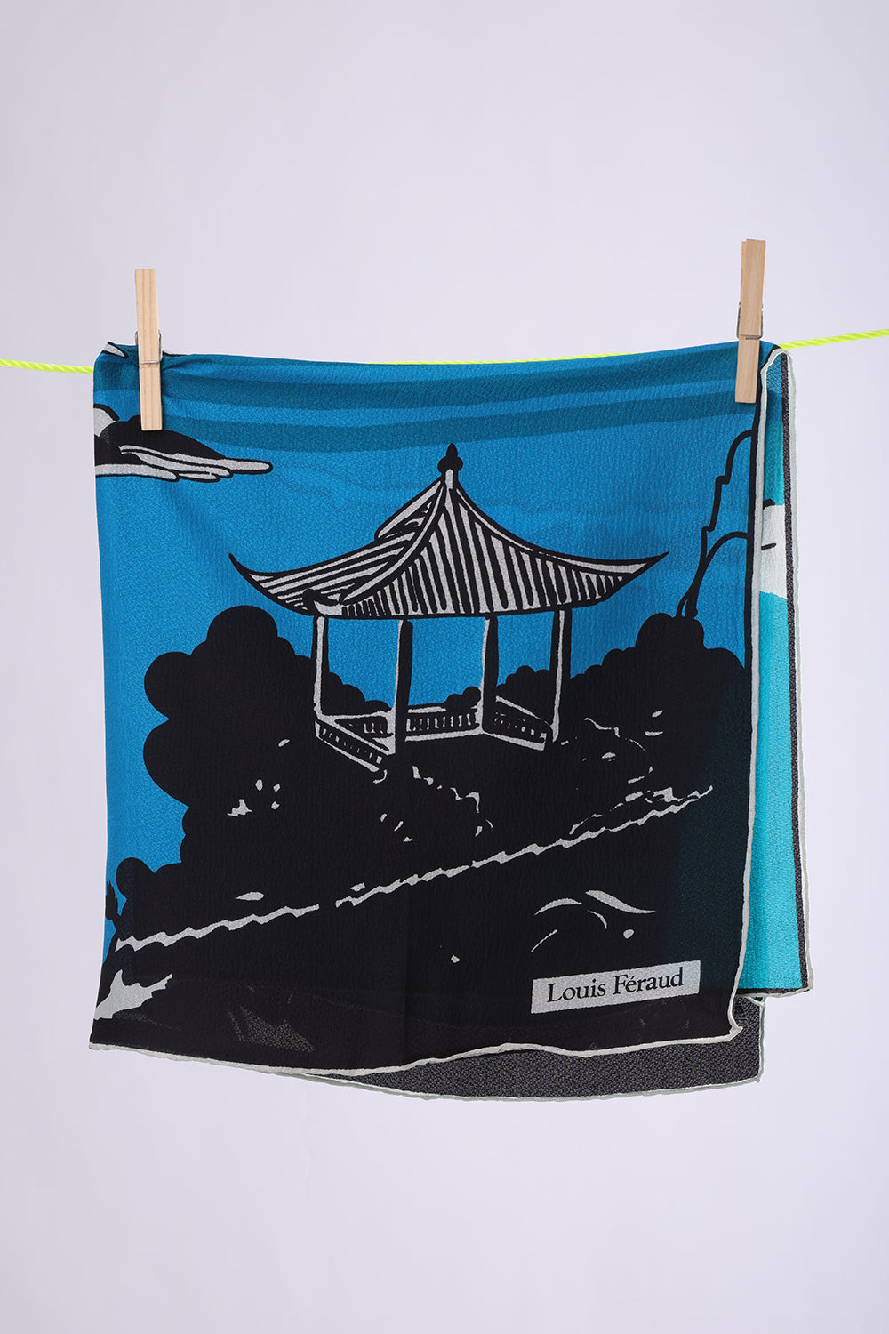 LOUIS FERAUD Chinese print with Blue base