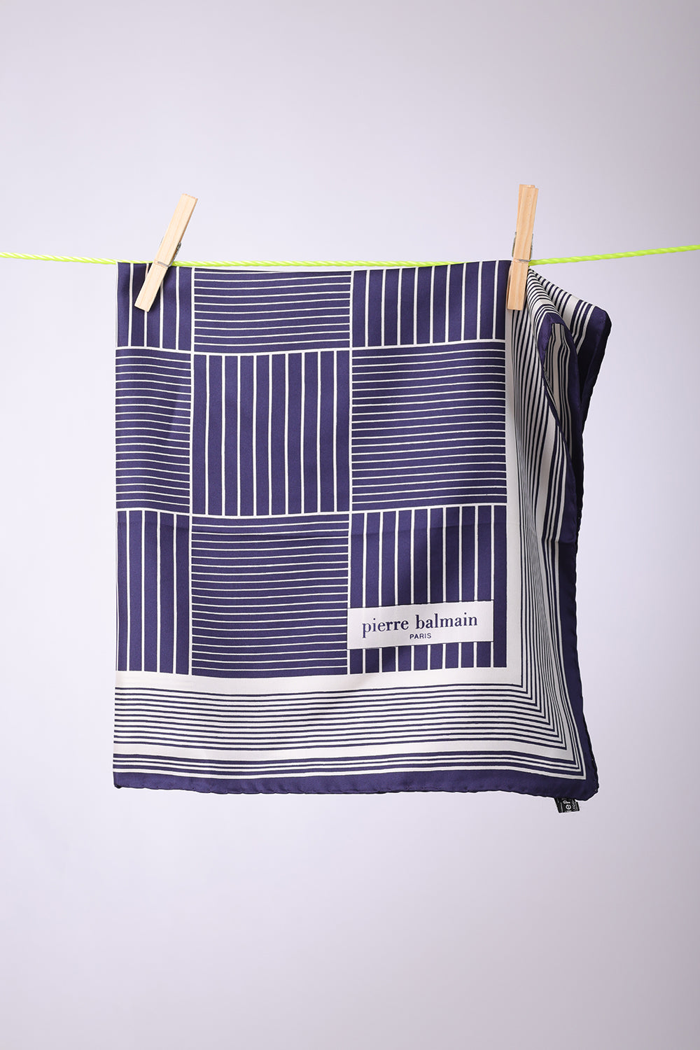 PIERRE BALMAIN - SCARF Navy with white stripes squares
